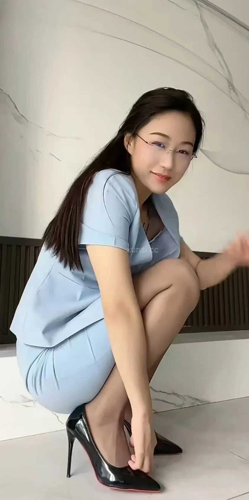 班主任的丝袜美腿1(1)